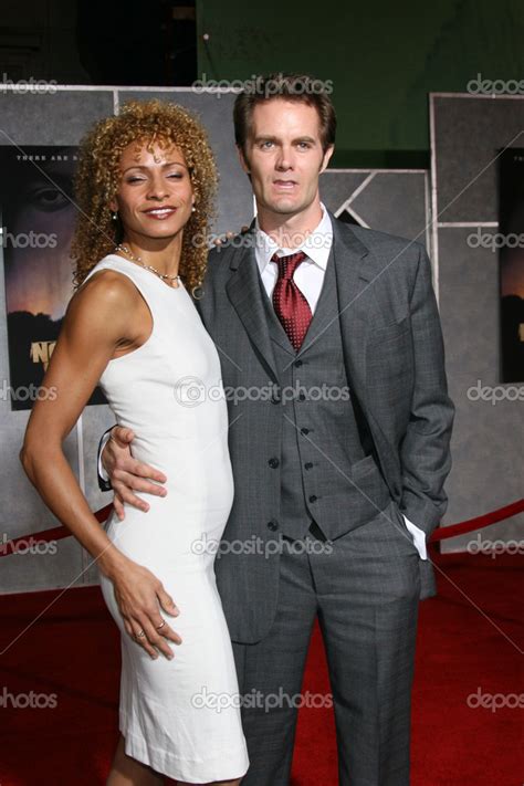 michelle hurd husband|garret dillahunt and wife.